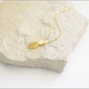 18k Gold Plated Dainty Stainless Steel Pineapple Necklace